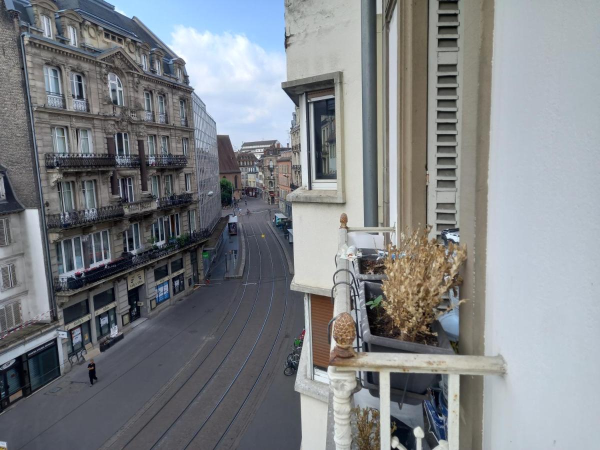 Grand Appartement Au Coeur De Strasbourg Exterior photo